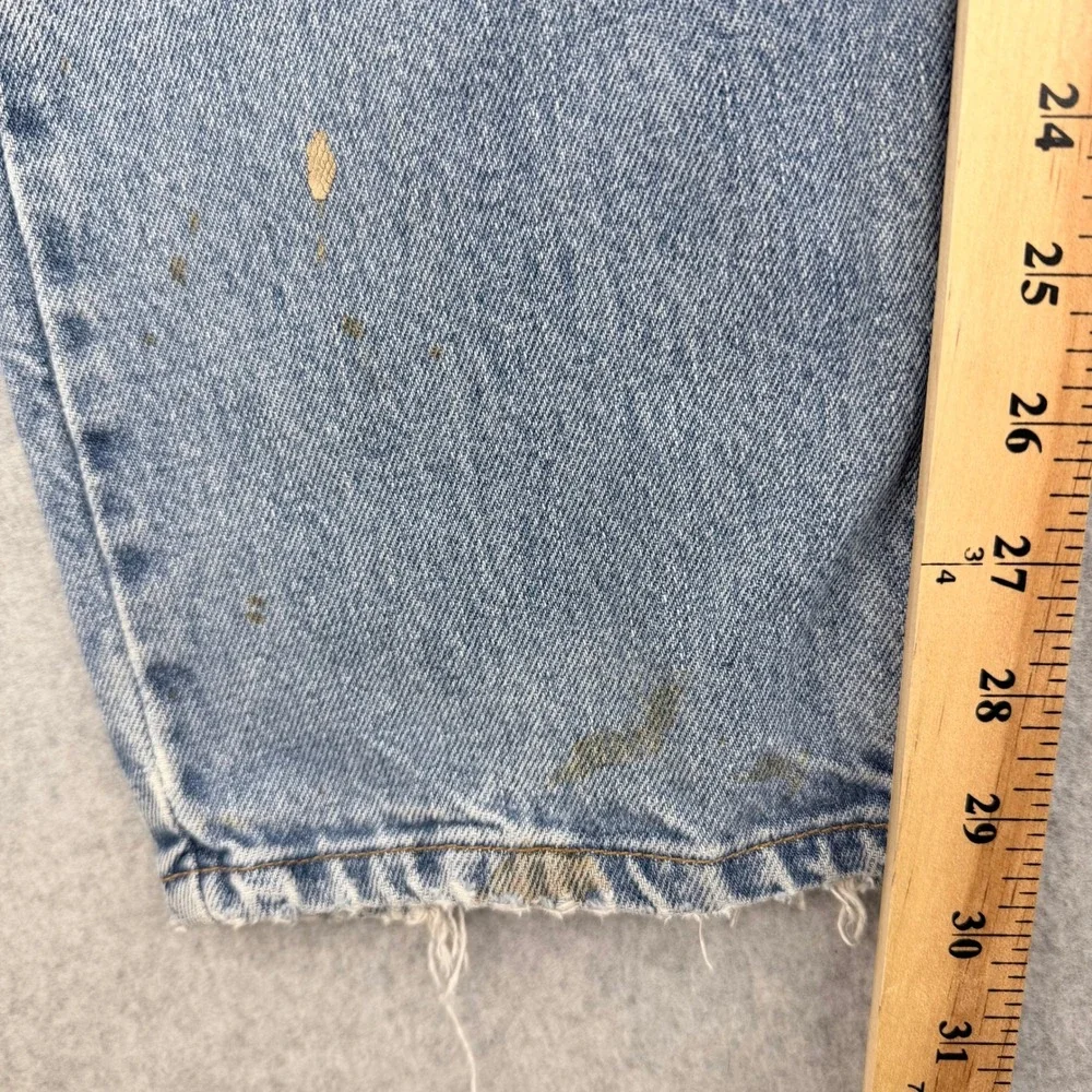 Vintage Levis 560 Loose Fit Straight Leg Jeans Light Wash Thrashed Paint 29x27.5